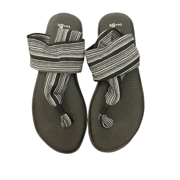 Sanuuk 9‎ Black Gray Sandals - Picture 1 of 6